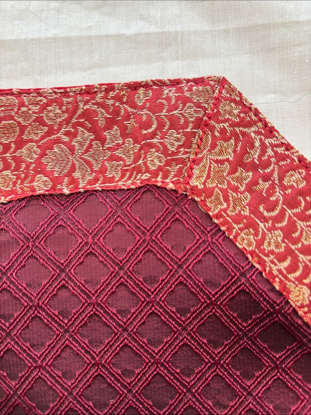 Table Runnet - Picture 4 of 6